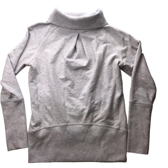 LULULEMON Gray Sweatshirt Turtleneck Pullover. Cowl Neck. Size Women's 2 - Picture 2 of 13